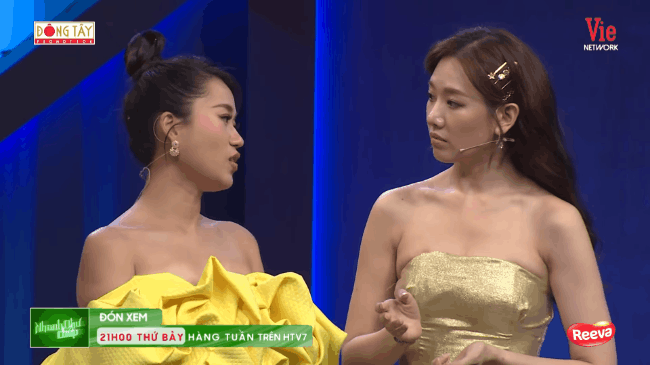 Gầy mảnh như Hari Won vẫn lộ ngấn mỡ "tùm lum" chỉ bởi bộ váy quây chặt ních - Ảnh 2. Gầy mảnh như Hari Won vẫn lộ ngấn mỡ "tùm lum" chỉ bởi bộ váy quây chặt ních - Ảnh 2.