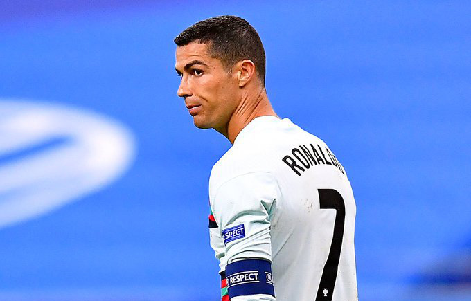 NÓNG: Ronaldo dương tính với COVID-19 - Ảnh 1. NÓNG: Ronaldo dương tính với COVID-19 - Ảnh 1.