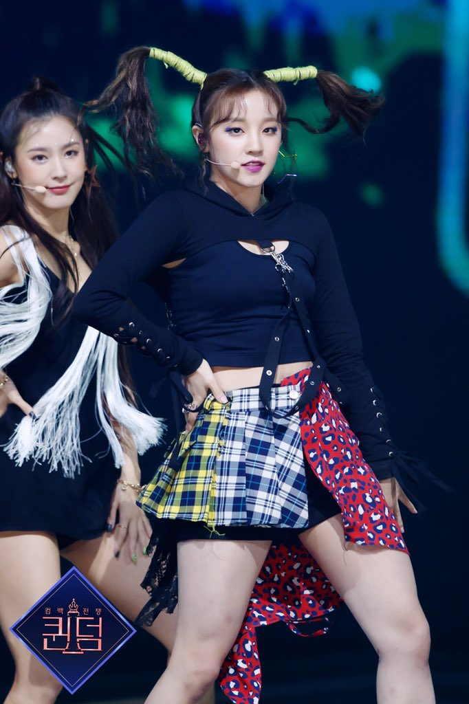 Người ta thì đổi tóc để thăng hạng nhan sắc còn những idol này may mà có nhan sắc mới cân được loạt tóc thảm họa - Ảnh 1. Người ta thì đổi tóc để thăng hạng nhan sắc còn những idol này may mà có nhan sắc mới cân được loạt tóc thảm họa - Ảnh 1.