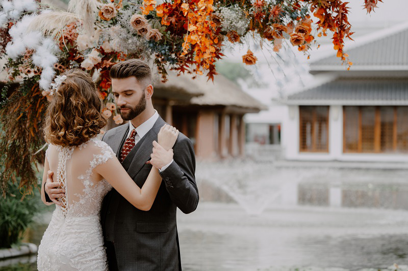 Hot vblogger mách nhỏ mẹo tổ chức đám cưới lộng lẫy với chi phí bất ngờ - Ảnh 1. Hot vblogger mách nhỏ mẹo tổ chức đám cưới lộng lẫy với chi phí bất ngờ - Ảnh 1.