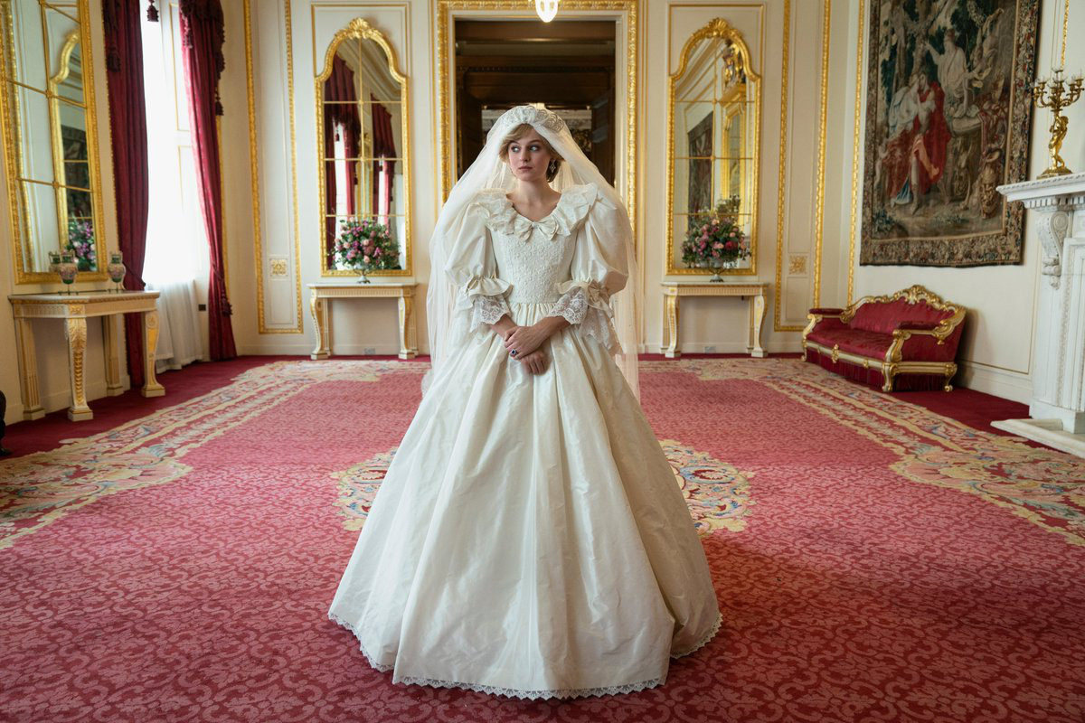 Váy cưới của Công nương Diana được trưng bày tại Cung điện Kensington
