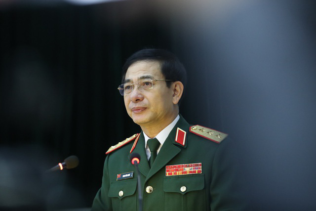 Cả nước tiễn đưa 13 liệt sĩ hy sinh khi đi cứu hộ Rào Trăng 3 - Ảnh 12. Cả nước tiễn đưa 13 liệt sĩ hy sinh khi đi cứu hộ Rào Trăng 3 - Ảnh 12.