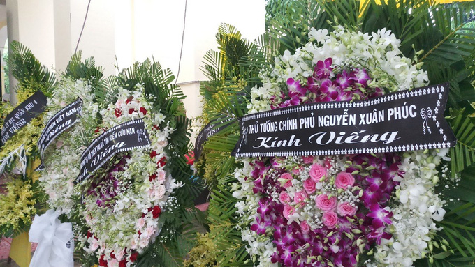 Cả nước tiễn đưa 13 liệt sĩ hy sinh khi đi cứu hộ Rào Trăng 3 - Ảnh 2. Cả nước tiễn đưa 13 liệt sĩ hy sinh khi đi cứu hộ Rào Trăng 3 - Ảnh 2.