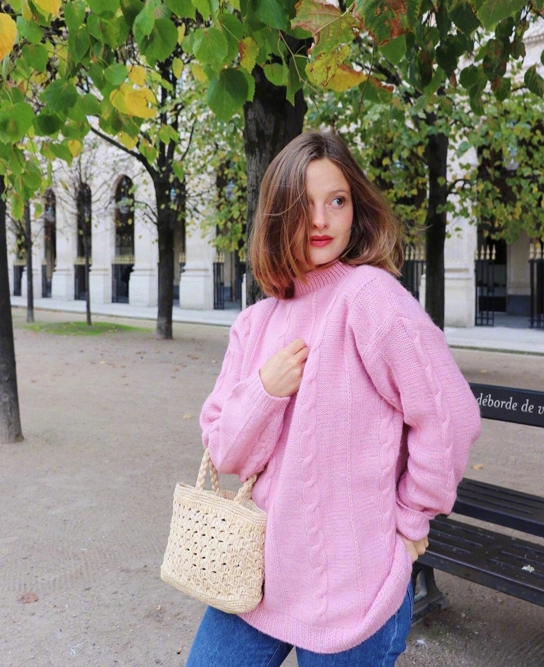 3 kiểu áo len phụ nữ Pháp hay diện nhất mùa lạnh, muốn thăng hạng style thì bạn phải update ngay - Ảnh 7.