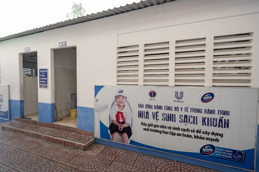 Đ&acirc;u mới l&agrave; c&aacute;ch n&acirc;ng cao &yacute; thức giữ g&igrave;n vệ sinh học đường hiệu quả cho trẻ? - Ảnh 1.