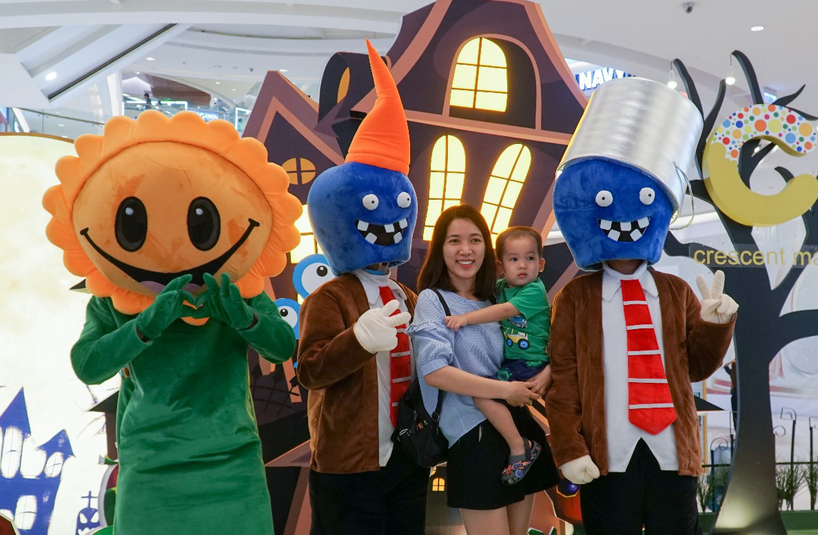 Nhập hội cây hay binh đoàn quái vật cùng so găng mùa Halloween - tháng 10 này tại Crescent Mall - Ảnh 3. Nhập hội cây hay binh đoàn quái vật cùng so găng mùa Halloween - tháng 10 này tại Crescent Mall - Ảnh 3.