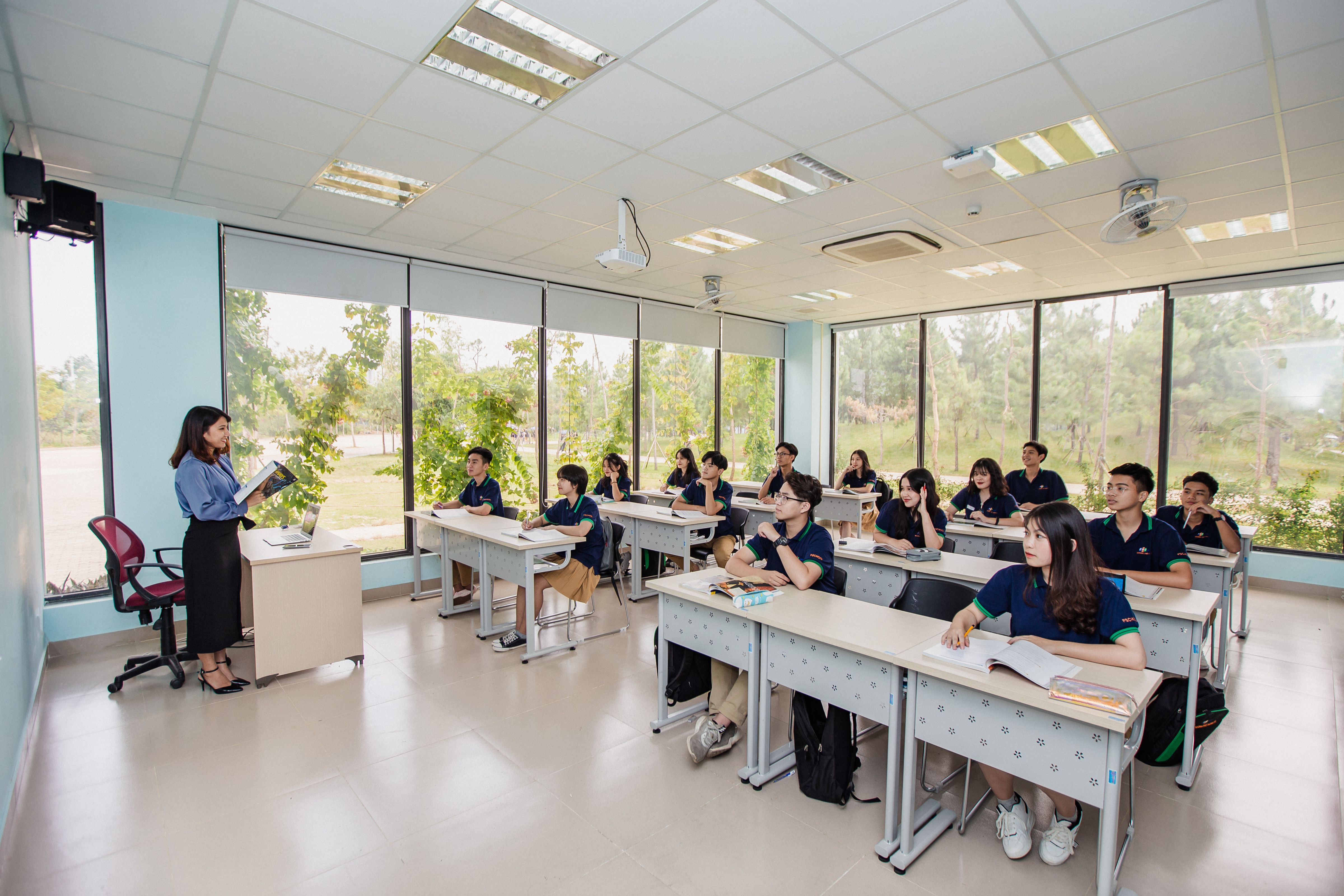 באָרדינג שולן אין די האַרץ פון כאַנוי מאַכן פילע עלטערן יקסייטאַד צו גלייך שיקן זייער קינדער צו שולע - פאָטאָ 13. באָרדינג שולן אין די האַרץ פון כאַנוי מאַכן פילע עלטערן יקסייטאַד צו גלייך שיקן זייער קינדער צו שולע - פאָטאָ 13.