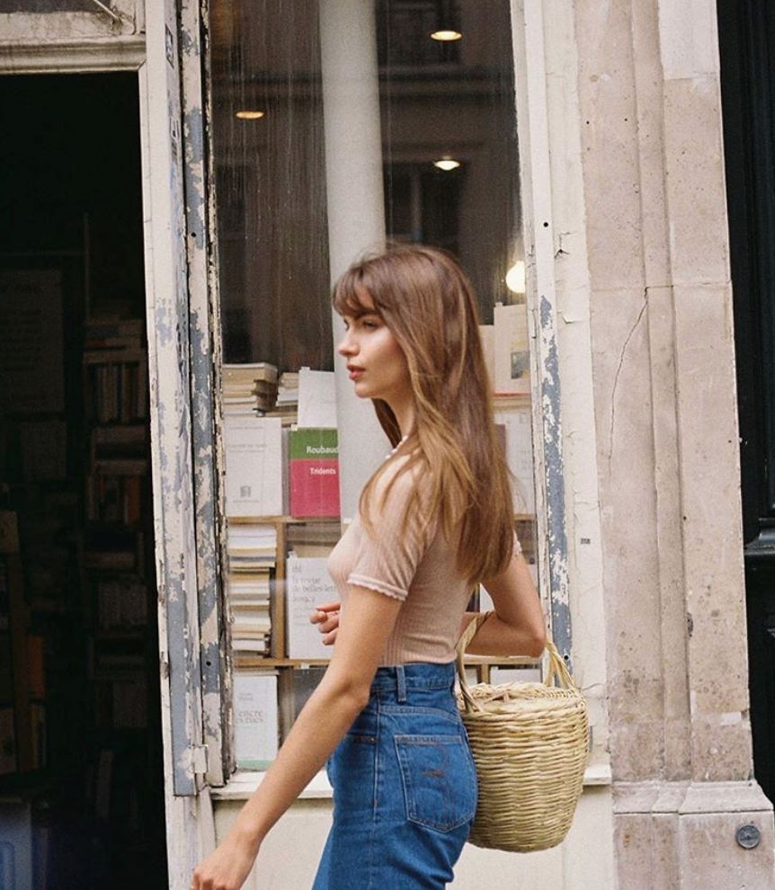 Áo blouse + quần jeans: Combo giúp nàng công sở trông sang như gái Pháp trong ngày Thu - Ảnh 11. Áo blouse + quần jeans: Combo giúp nàng công sở trông sang như gái Pháp trong ngày Thu - Ảnh 11.