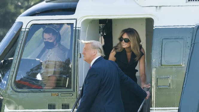 Rộ tin đồn Nhà Trắng dùng người đóng thế Đệ nhất phu nhân Melania - Ảnh 2.