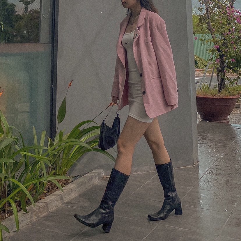 Các BTV chỉ ra 4 kiểu boots không nhạt nhẽo thì cũng lỗi mốt lắm rồi, chị em đừng mua kẻo rớt điểm phong cách - Ảnh 11. Các BTV chỉ ra 4 kiểu boots không nhạt nhẽo thì cũng lỗi mốt lắm rồi, chị em đừng mua kẻo rớt điểm phong cách - Ảnh 11.