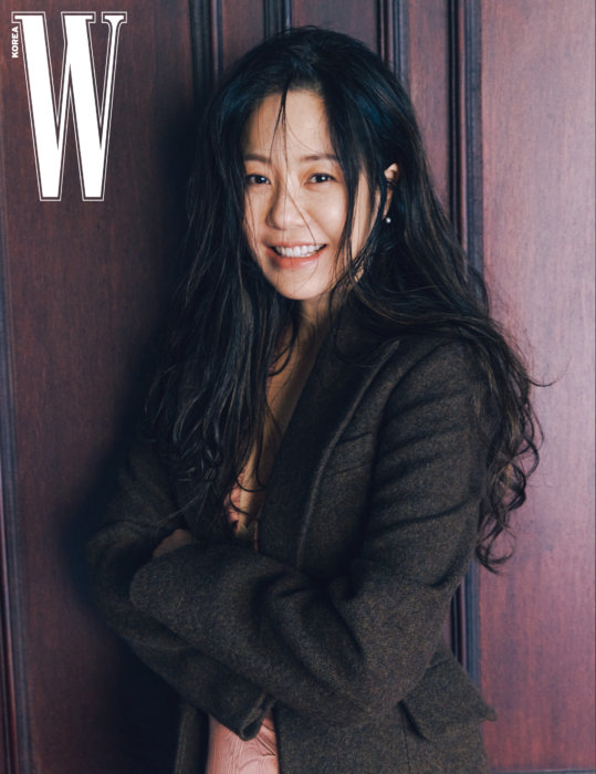 "Cô dâu bị đế chế Samsung ruồng bỏ" Go Hyun Jung gây sốt với loạt hình đẹp "sương sương" dù sắp bước sang tuổi 50 - Ảnh 6. "Cô dâu bị đế chế Samsung ruồng bỏ" Go Hyun Jung gây sốt với loạt hình đẹp "sương sương" dù sắp bước sang tuổi 50 - Ảnh 6.