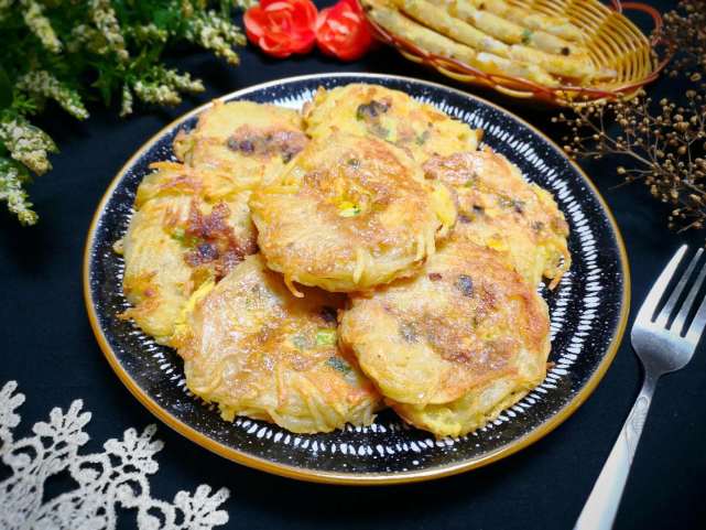 Bánh khoai nóng hổi thơm ngon cho ngày mưa gió - Ảnh 5.