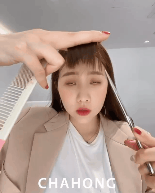 Học gái Hàn tự cắt tóc mái: Không lấy kéo cắt bằng mà tỉa nhỏ thế này để mái uốn cong tự nhiên nhìn siêu đẹp  - Ảnh 5.