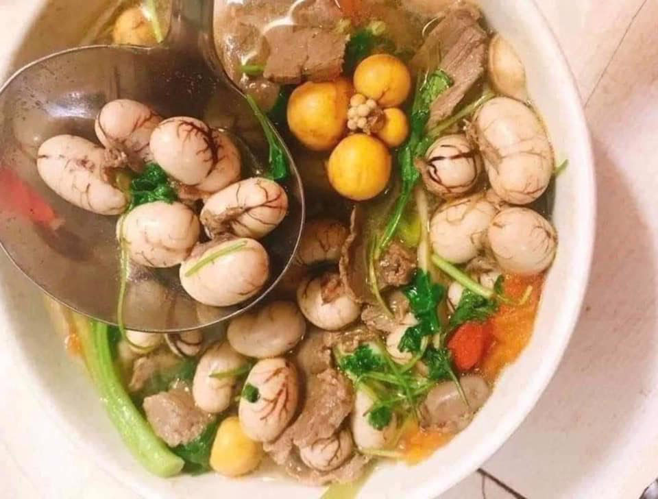 Kê gà tươi giá 700 ngàn/kg vẫn được chị em lùng mua bồi bổ cho chồng - Ảnh 3. Kê gà tươi giá 700 ngàn/kg vẫn được chị em lùng mua bồi bổ cho chồng - Ảnh 3.