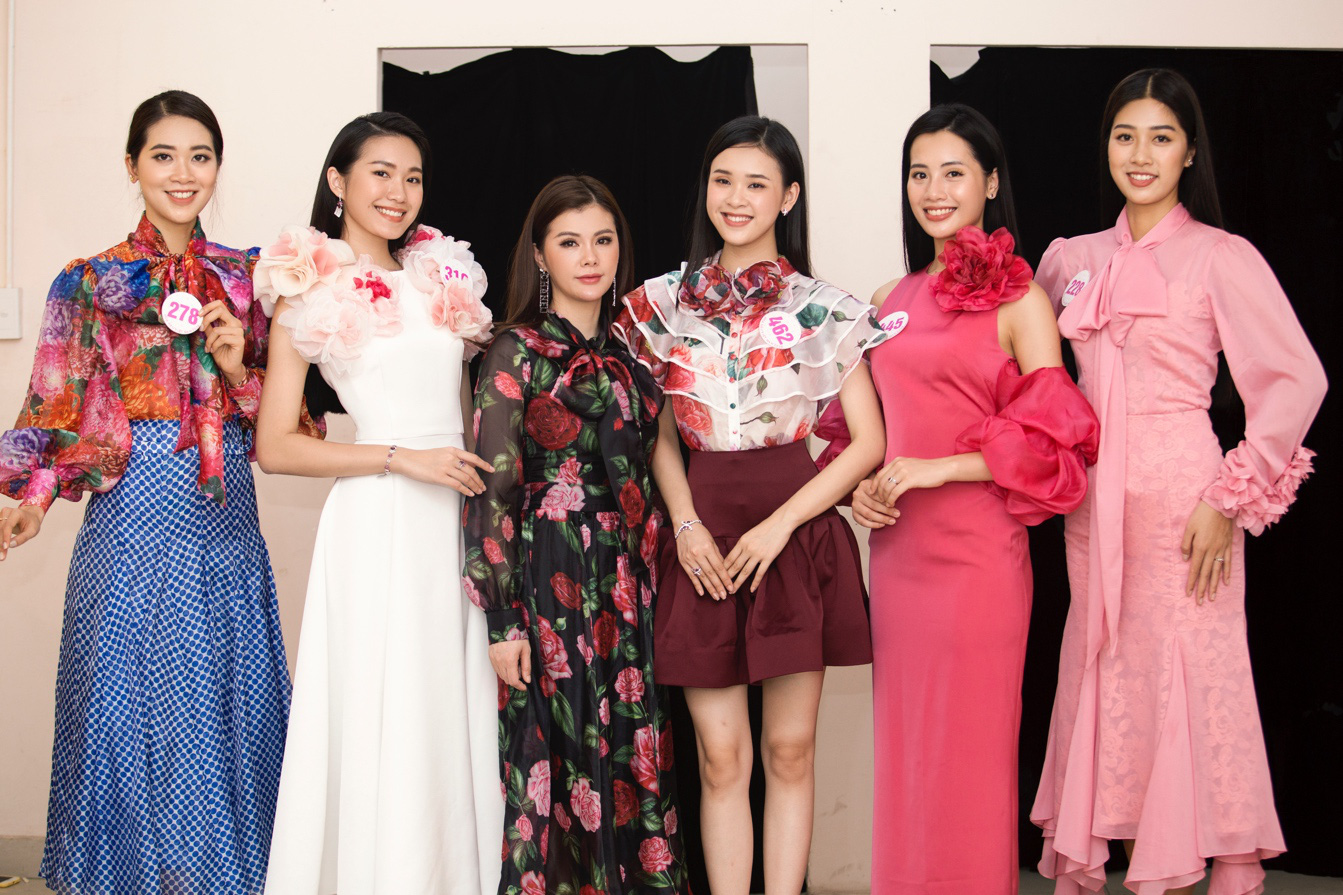 Top 35 chung kết Hoa hậu Việt Nam 2020 nở bừng sức sống với Bộ sưu tập “The Most Beauty” - Ảnh 1. Top 35 chung kết Hoa hậu Việt Nam 2020 nở bừng sức sống với Bộ sưu tập “The Most Beauty” - Ảnh 1.