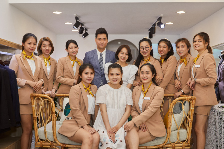 The Suits House và câu chuyện khởi nghiệp thành công cùng vợ của CEO 9x Phan Việt Thắng - Ảnh 3.