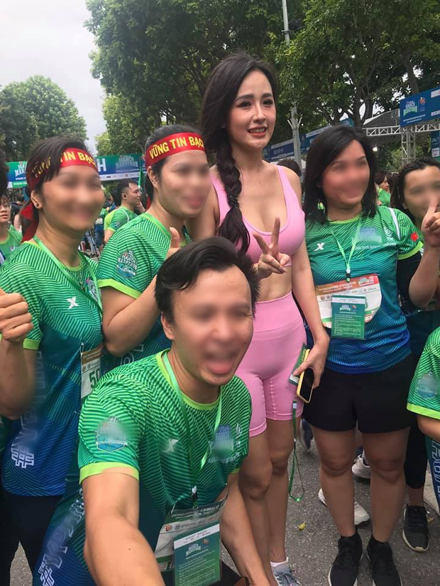 Bóc loạt chiêu hack dáng của mỹ nhân Việt: Từ đánh khối độ ngực cho tới mặc quần độn mông lộ liễu - Ảnh 6.