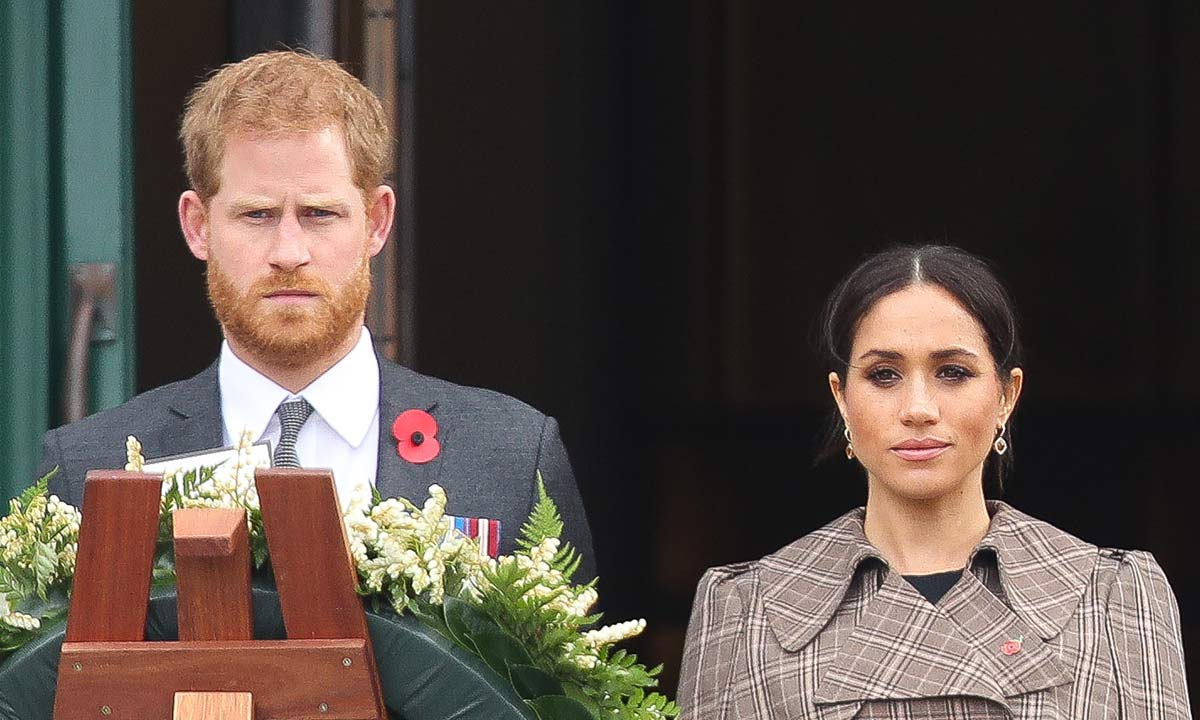 Sau màn "diễn kịch" đánh bóng tên tuổi thất bại, vợ chồng Meghan Markle lại  đón nhận một loạt tin bất lợi khiến hình ảnh càng sa sút