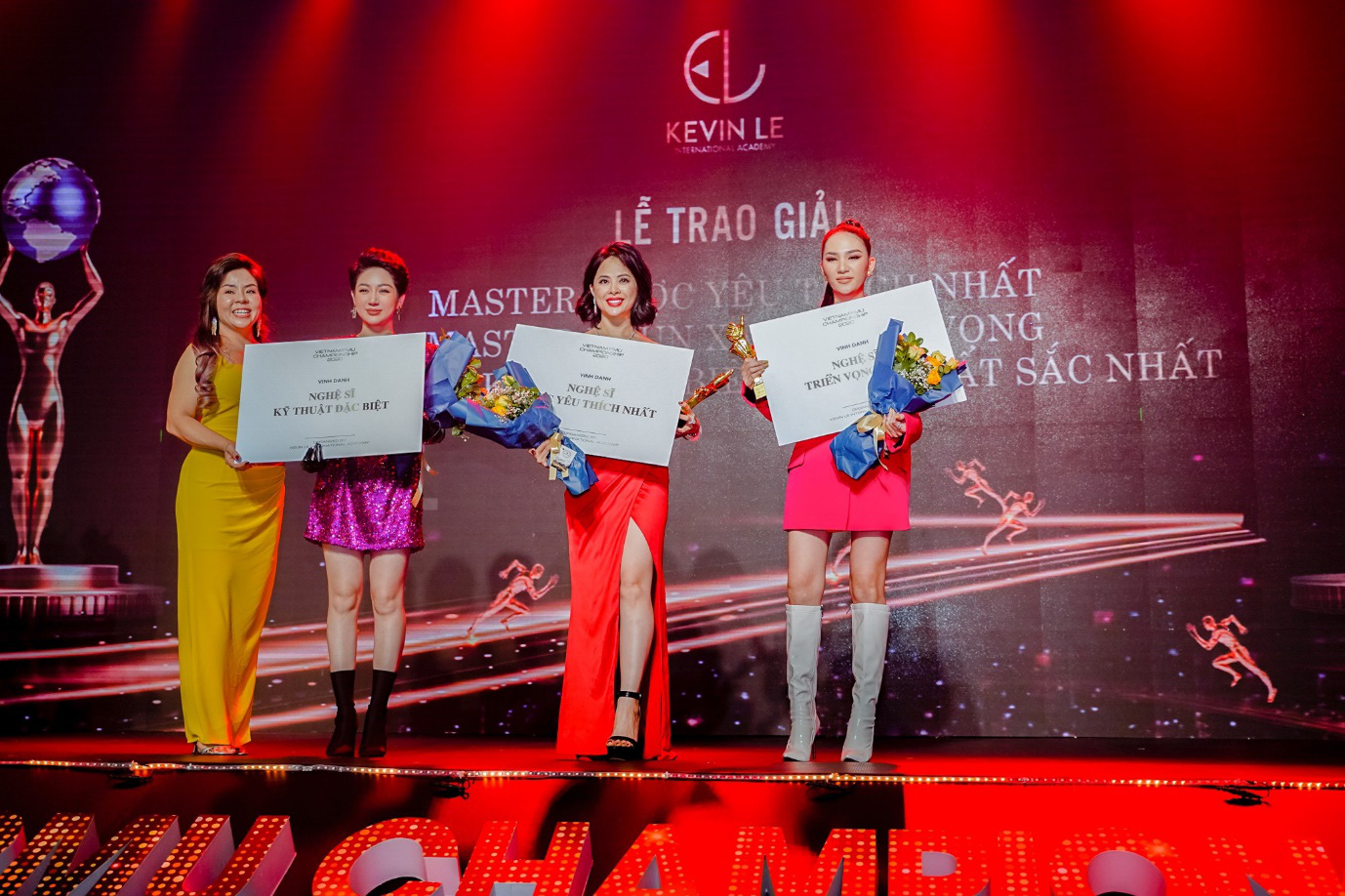 Dấu ấn khó quên của Thu Anh Brows tại Vietnam PMU Championship 2020 - Ảnh 2. Dấu ấn khó quên của Thu Anh Brows tại Vietnam PMU Championship 2020 - Ảnh 2.