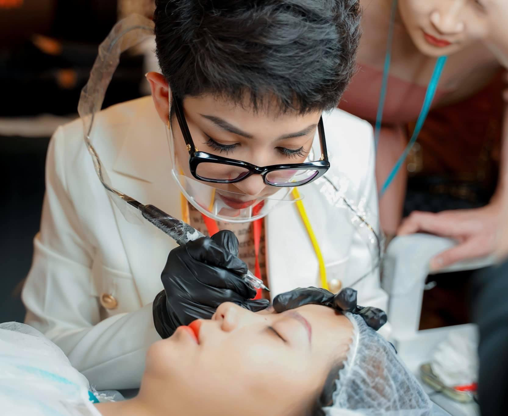 Dấu ấn khó quên của Thu Anh Brows tại Vietnam PMU Championship 2020 - Ảnh 5. Dấu ấn khó quên của Thu Anh Brows tại Vietnam PMU Championship 2020 - Ảnh 5.
