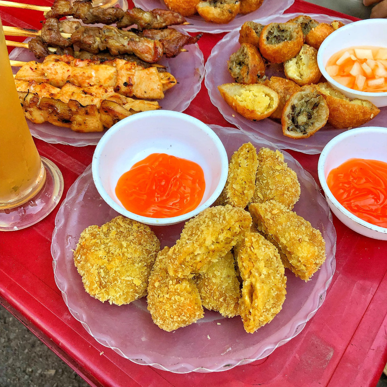 Đồ ăn vặt ở Bánh rán Hoàn nhất định phải thử dù chỉ một lần - Ảnh 4. Đồ ăn vặt ở Bánh rán Hoàn nhất định phải thử dù chỉ một lần - Ảnh 4.