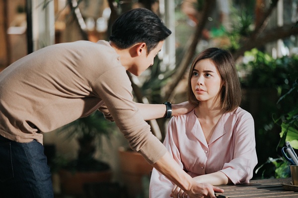 Con ốm hỏi vay tiền chồng cũ thì bị từ chối phũ phàng, 2 năm sau cô tìm đến đưa ra một đề nghị khiến anh ta mặt cắt chẳng còn giọt máu - Ảnh 2. Con ốm hỏi vay tiền chồng cũ thì bị từ chối phũ phàng, 2 năm sau cô tìm đến đưa ra một đề nghị khiến anh ta mặt cắt chẳng còn giọt máu - Ảnh 2.