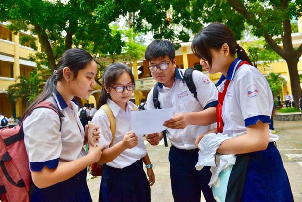 Sở GD-ĐT TP.HCM công bố thời gian dự kiến tổ chức kỳ thi tuyển sinh lớp 10, hướng dẫn chi tiết bố cục đề thi ba môn: Văn, Toán, Anh Văn - Ảnh 2. Sở GD-ĐT TP.HCM công bố thời gian dự kiến tổ chức kỳ thi tuyển sinh lớp 10, hướng dẫn chi tiết bố cục đề thi ba môn: Văn, Toán, Anh Văn - Ảnh 2.