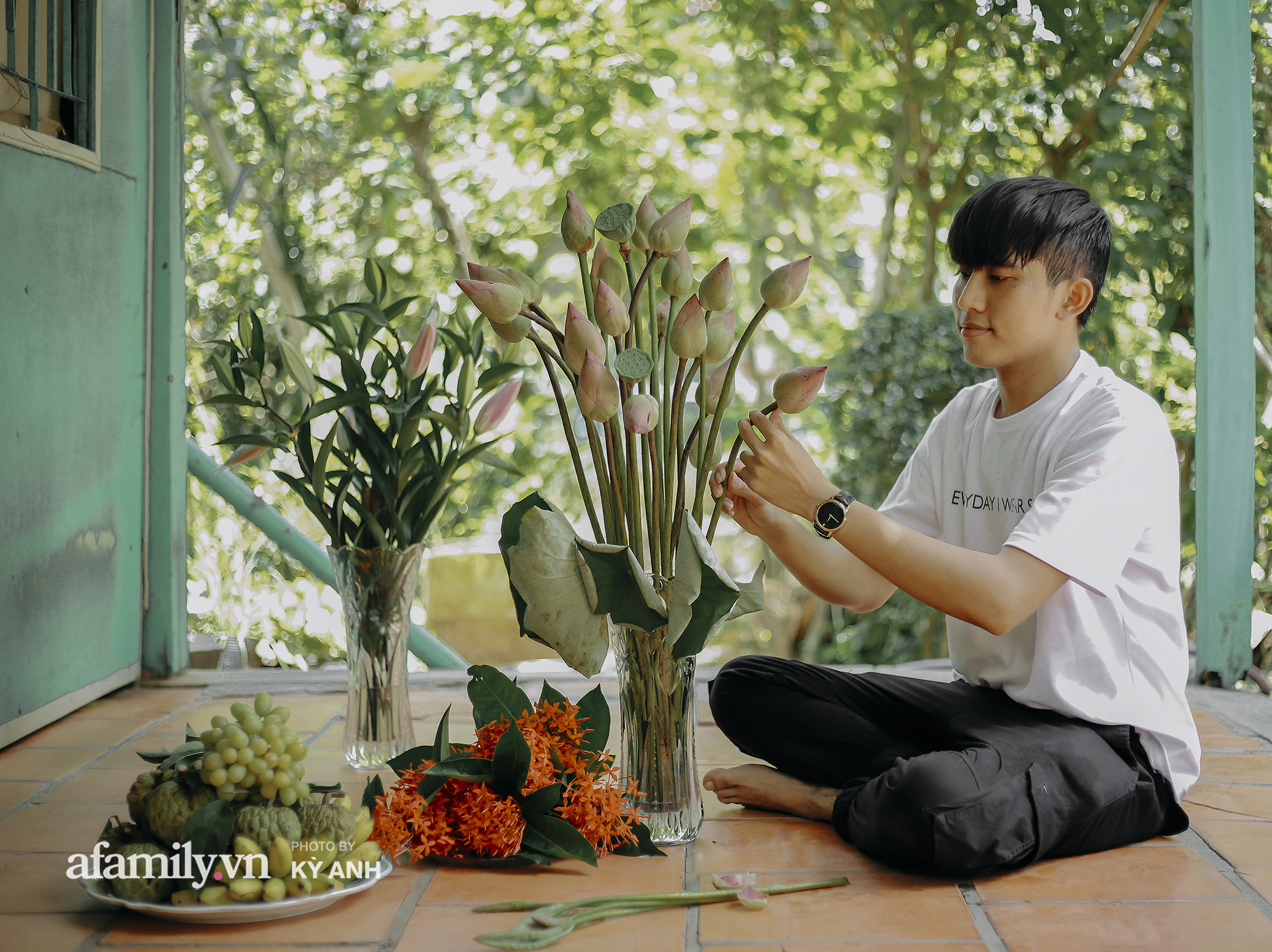 “Bữa 18 Âm này, con nhớ dìa nghe. Nhà mình làm mâm cơm cúng nội!” - Ảnh 1. “Bữa 18 Âm này, con nhớ dìa nghe. Nhà mình làm mâm cơm cúng nội!” - Ảnh 1.