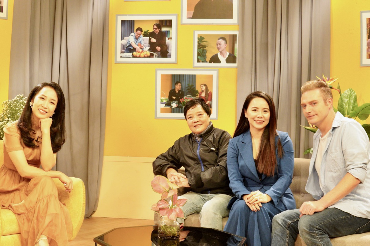 Ms Hoa & VTV2 định hướng học tiếng anh hiệu quả cho người đi làm bận rộn - Ảnh 3. Ms Hoa & VTV2 định hướng học tiếng anh hiệu quả cho người đi làm bận rộn - Ảnh 3.