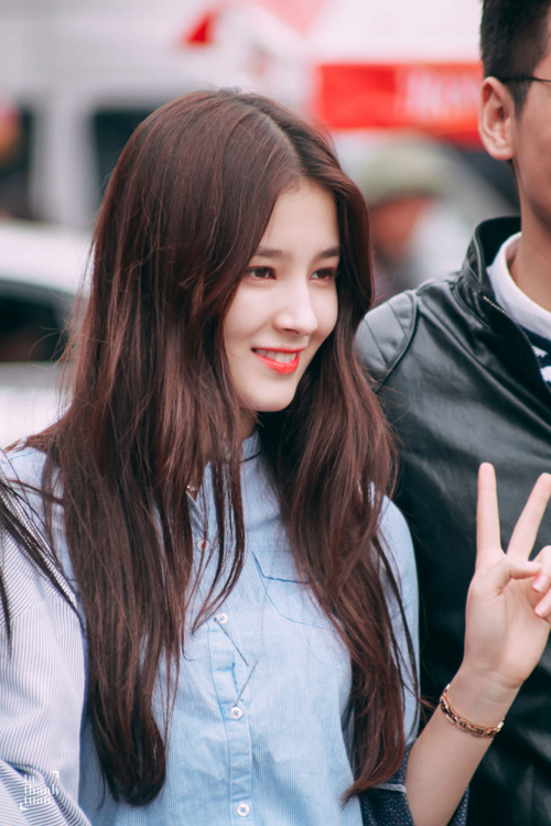 Nancy (MOMOLAND) gây sốc khi nhắc lại chuyện đến Việt Nam thời kém tiếng và nổi rần rần với bộ ảnh ở phố đi bộ Hà Nội - Ảnh 8.