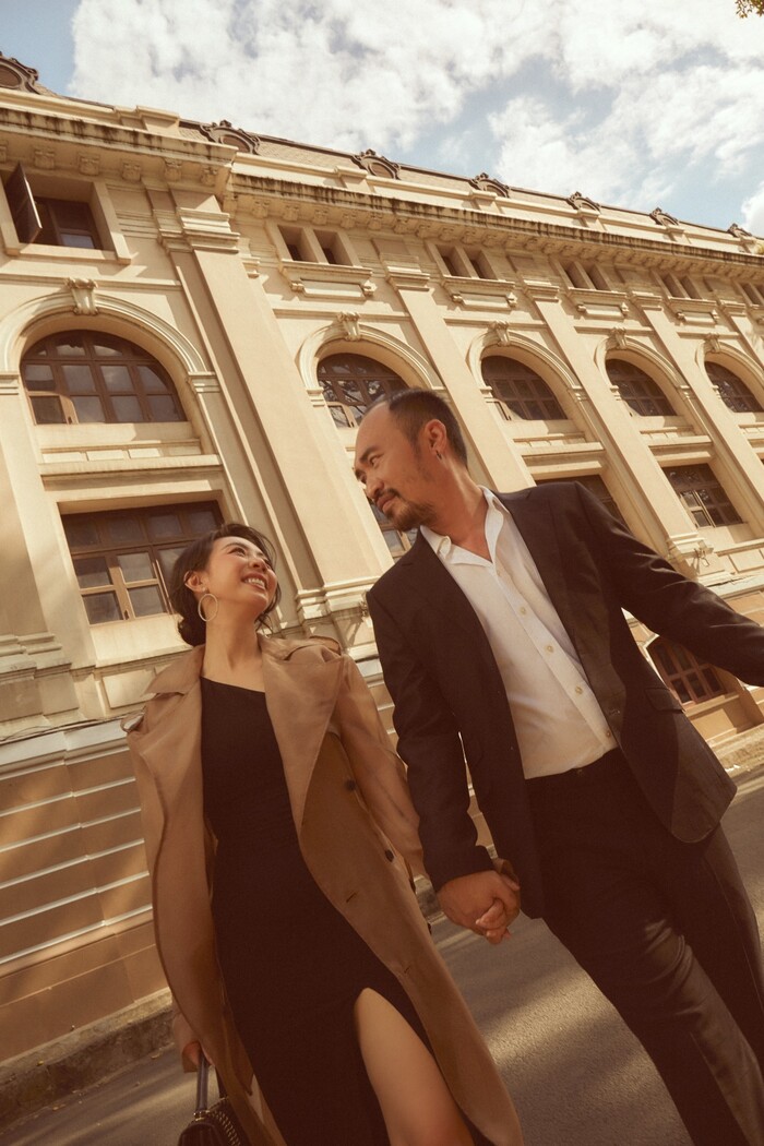 Thu Trang kể sự thật phía sau cảnh tốc váy trong “Tiệc trăng máu”, hôn nhân đời thực không như phim vì chồng có bao nhiêu tiền đưa hết cho vợ Thu Trang kể sự thật phía sau cảnh tốc váy trong “Tiệc trăng máu”, hôn nhân đời thực không như phim vì chồng có bao nhiêu tiền đưa hết cho vợ
