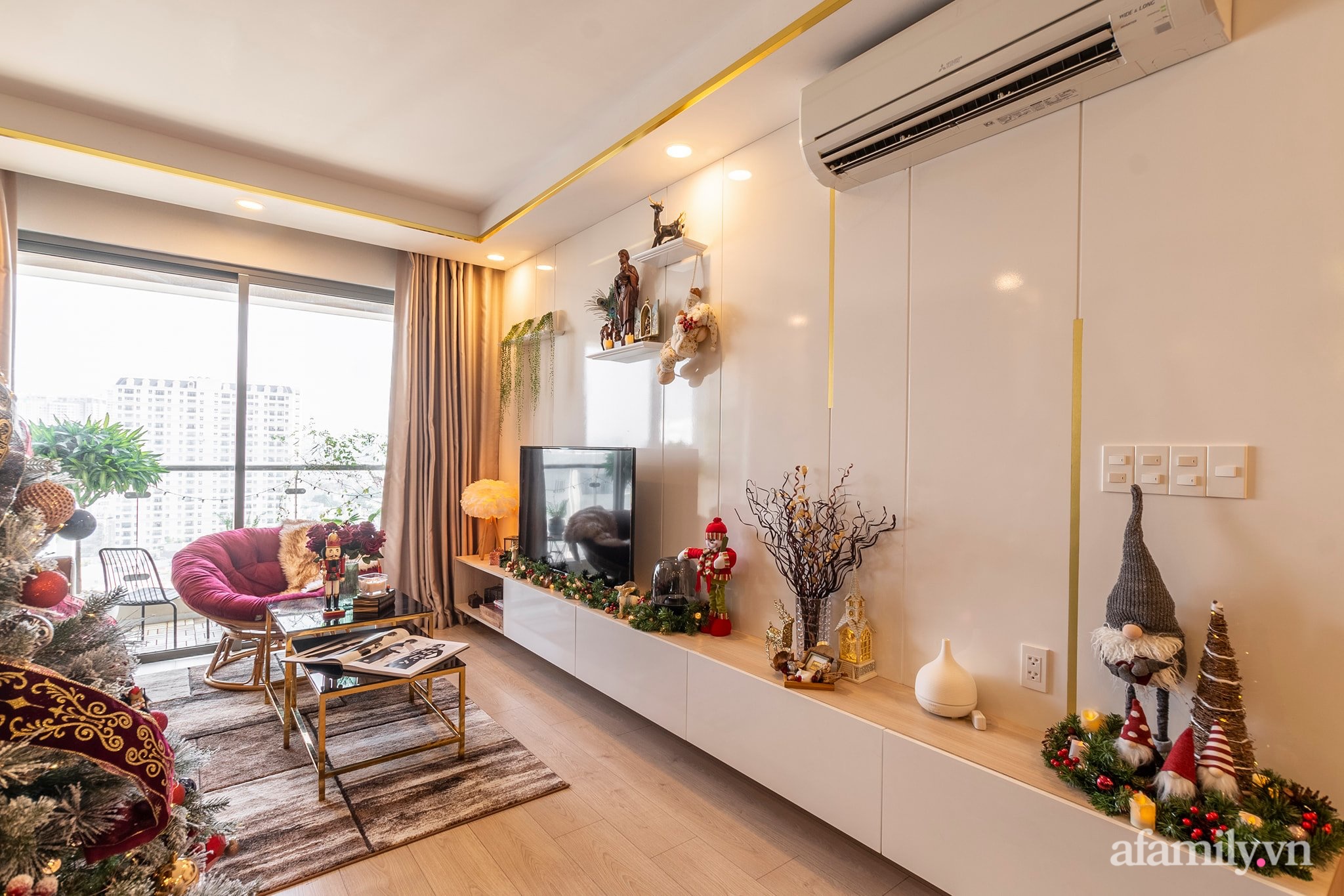 Chi 50 triệu đồng mua đồ trang trí, căn hộ Sài Gòn đẹp lịm tim đón Giáng sinh đang về - Ảnh 17.