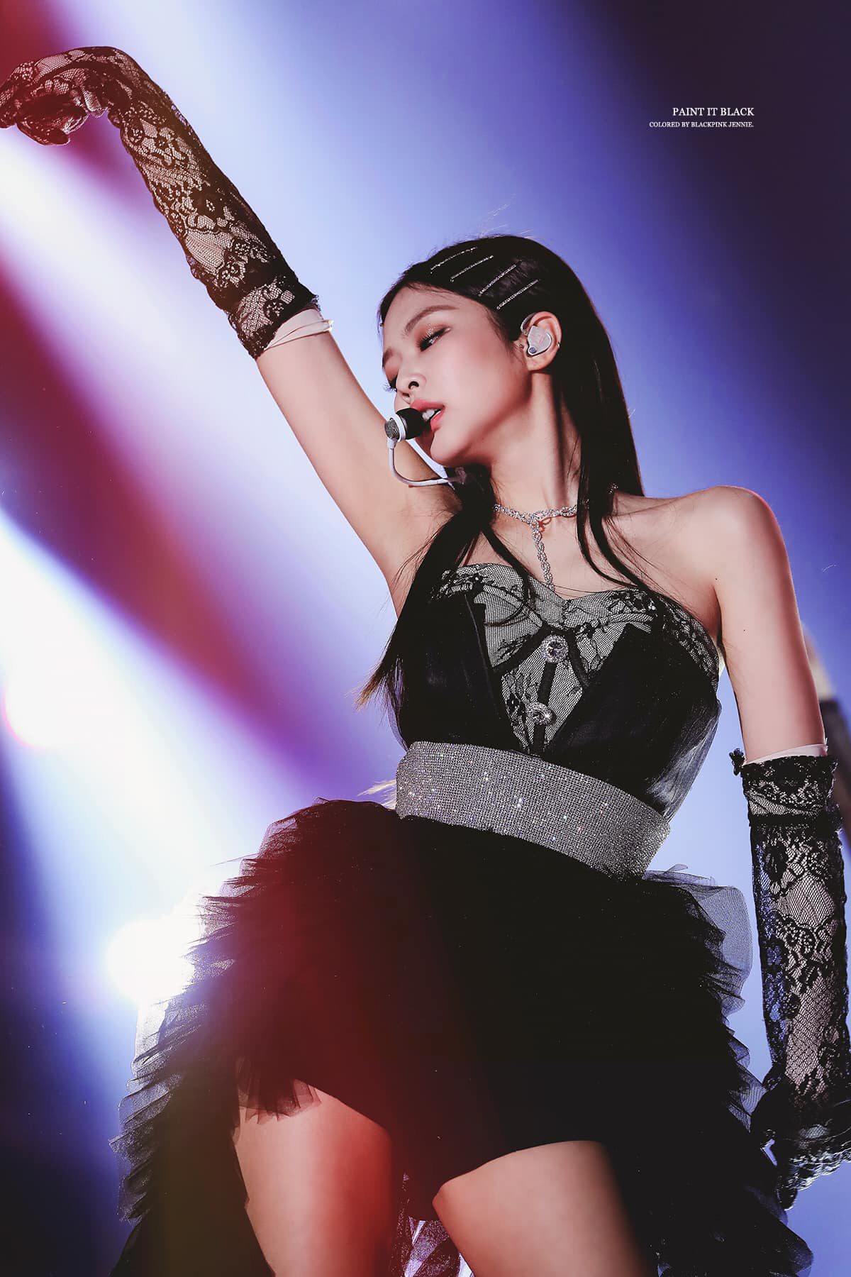 Sắp kỷ niệm 2 năm ngày debut với SOLO, cùng điểm lại những set đồ iconic nhất trong đợt quảng bá của Jennie - Ảnh 6. Sắp kỷ niệm 2 năm ngày debut với SOLO, cùng điểm lại những set đồ iconic nhất trong đợt quảng bá của Jennie - Ảnh 6.