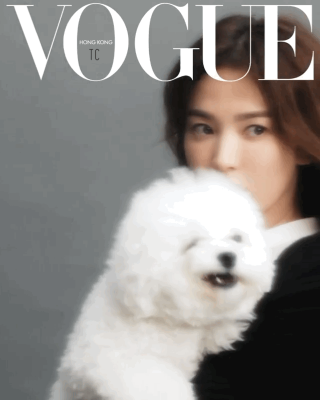 Vừa sang tuổi 40, Song Hye Kyo tung ngay hình ảnh theo 2 style đối lập: Khi là mỹ nữ Hong Kong, lúc lại như phu nhân nhà tài phiệt - Ảnh 2. Vừa sang tuổi 40, Song Hye Kyo tung ngay hình ảnh theo 2 style đối lập: Khi là mỹ nữ Hong Kong, lúc lại như phu nhân nhà tài phiệt - Ảnh 2.