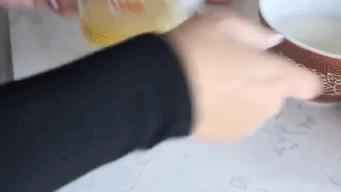 Vật vã vì thèm đường trong lúc ăn kiêng? Món bánh đơn giản, chuẩn đét chế độ kiêng khem sau đây sẽ giúp chị em "xử đẹp" cơn hảo ngọt! - Ảnh 9. Vật vã vì thèm đường trong lúc ăn kiêng? Món bánh đơn giản, chuẩn đét chế độ kiêng khem sau đây sẽ giúp chị em "xử đẹp" cơn hảo ngọt! - Ảnh 9.