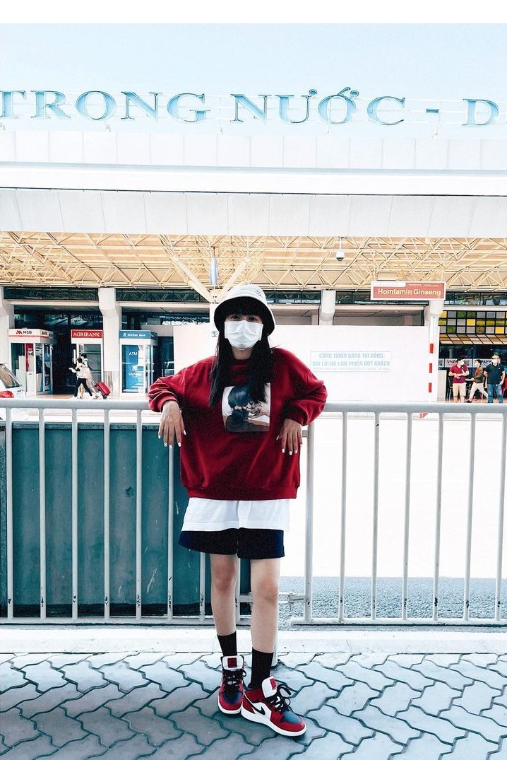 DRESS UP - Hòa Minzy đã xoay sở thế nào khi chuyển sang giày đế thấp để không "lùn" - timdamdep.com 6 12972084112623296907893426835420688555708082n 16076804296651790240246