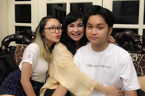 4 Diva Viá»t NgÆ°á»i Giáº£n Dá» Binh Yen NgÆ°á»i Truan Chuyen Láº­n Ä'áº­n