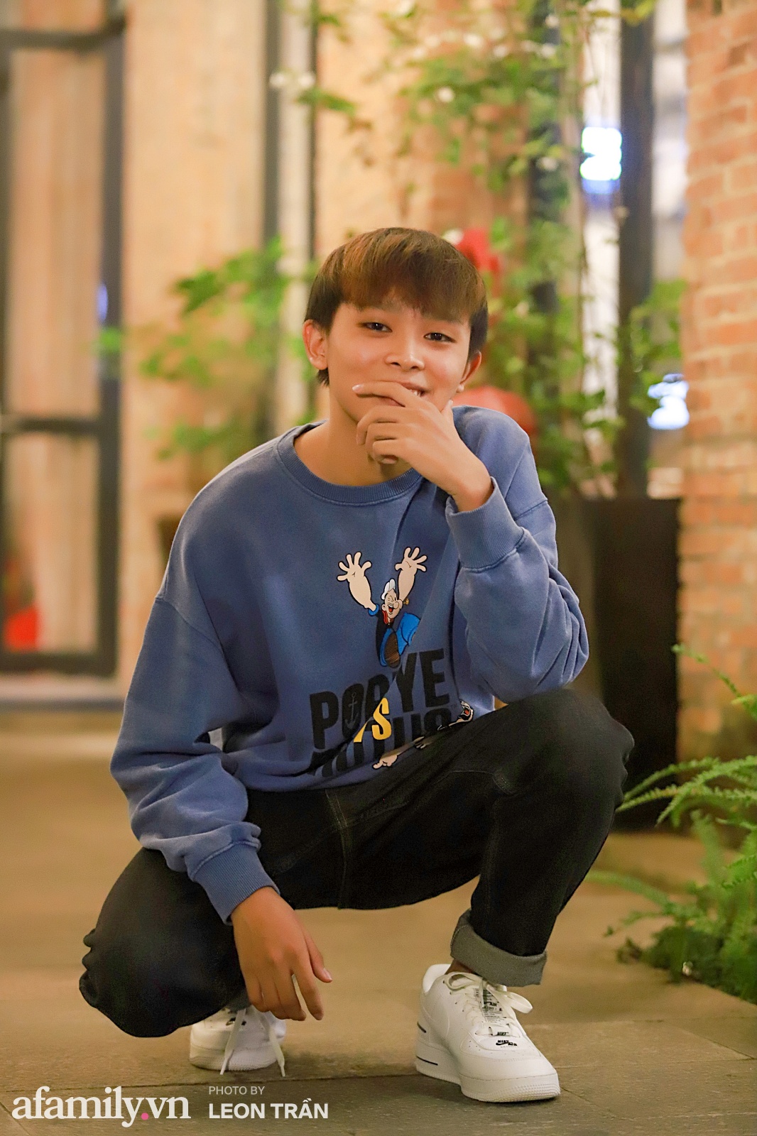 Hồ Văn Cường sau Vietnam Idol Kids: Là chàng trai 18 tuổi, mặc quần áo đẹp, có tài khoản riêng và mong ước mua nhà cho ba mẹ  - Ảnh 11.