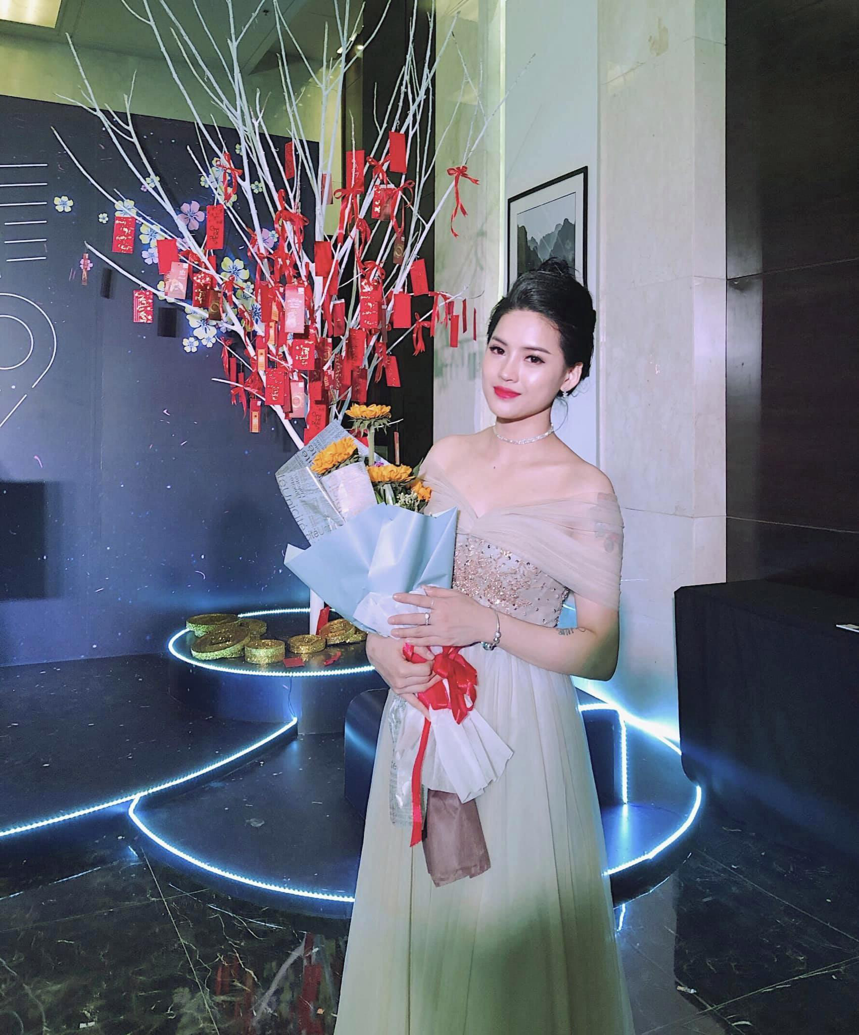 Beauty Blogger Võ Hà Linh: đường chỉ đẹp khi có dấu chân mình đi - Ảnh 3.