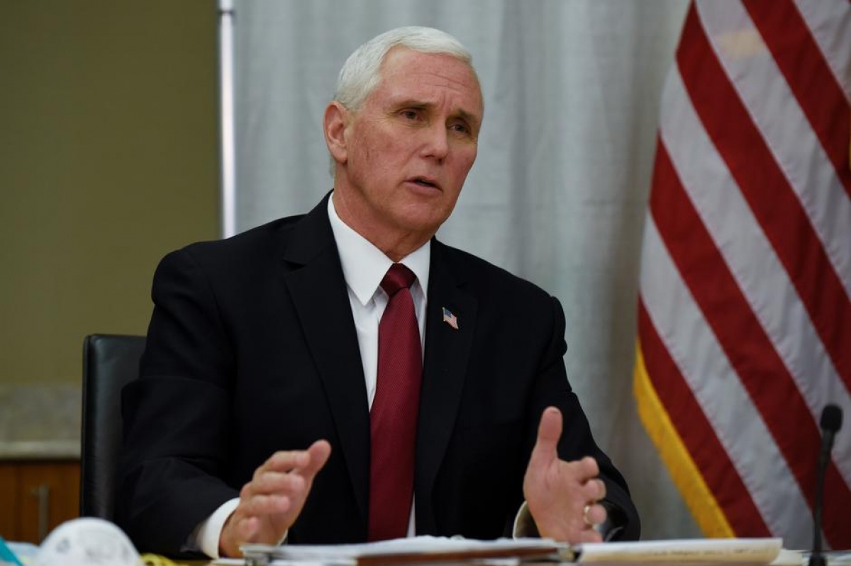 Phó Tổng thống Mỹ Mike Pence sẽ công khai tiêm vaccine ngừa Covid-19 - Ảnh 1.