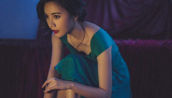 Hí hửng vào phòng tân hôn mà chồng dày công chuẩn bị, tôi tái mét mặt mày khi nhìn thấy thứ để chễm chệ cạnh giường ngủ - Ảnh 1.