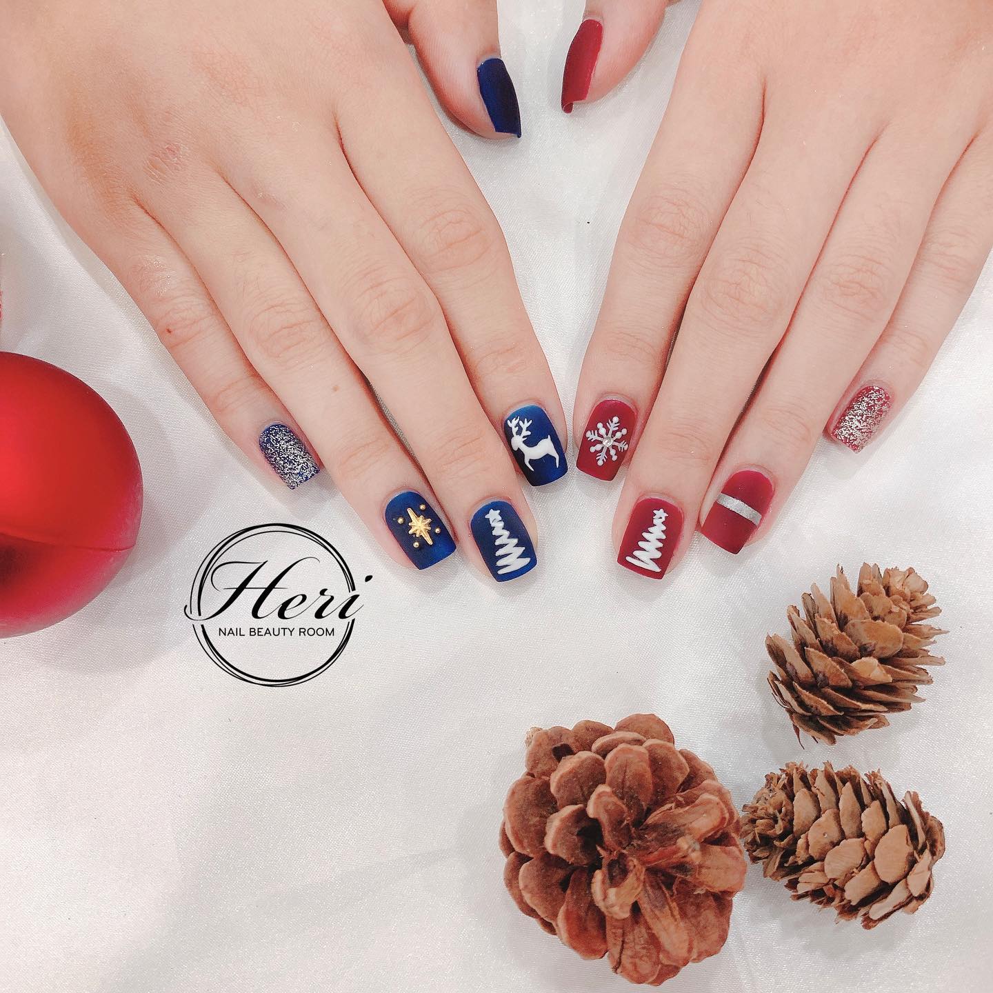 Tổng hợp các mẫu móng đẹp cho các nàng chơi đêm Noel | Lina Nail