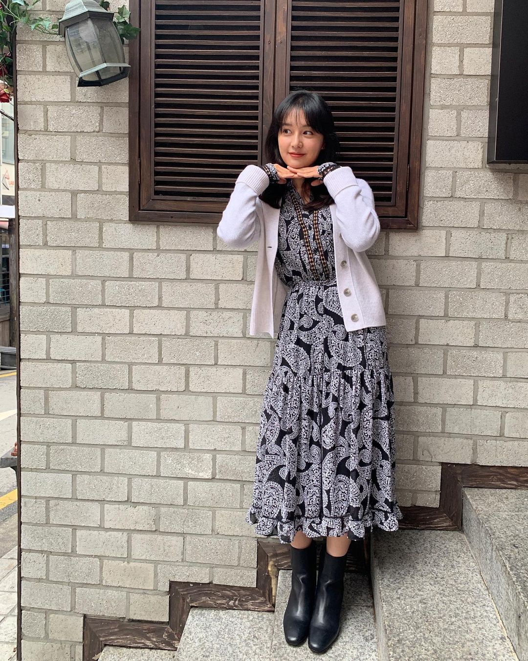 Mix & Phối - Style của Kim Ji Won trong phim mới: Đơn giản mà siêu xinh tươi lãng mạn, nhìn là muốn học theo bằng hết - chanvaydep.net 6 Mix & Phối - Style của Kim Ji Won trong phim mới: Đơn giản mà siêu xinh tươi lãng mạn, nhìn là muốn học theo bằng hết - chanvaydep.net 6