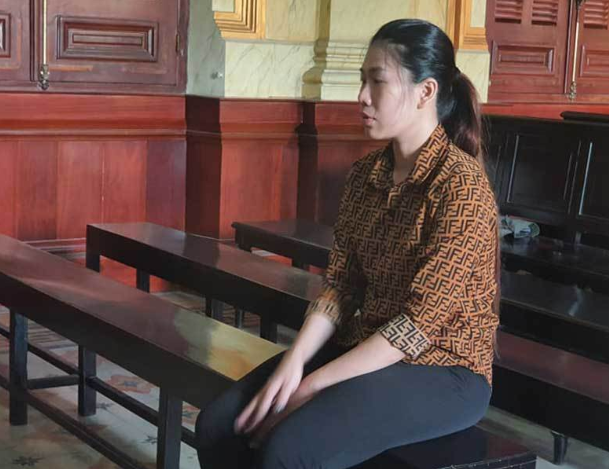 Nữ bị cáo phát hiện có thai sau khi sát hại chồng ‘hờ’ - Ảnh 1. Nữ bị cáo phát hiện có thai sau khi sát hại chồng ‘hờ’ - Ảnh 1.