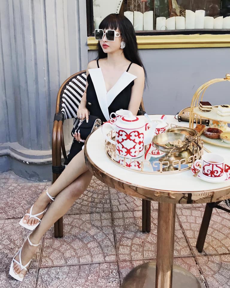Đệ nhất mỹ nhân "phá hàng hiệu" là vợ 2 Minh Nhựa: Tiền không thiếu nhưng độ sang luôn ở mức "âm vô cùng" - Ảnh 8. Đệ nhất mỹ nhân "phá hàng hiệu" là vợ 2 Minh Nhựa: Tiền không thiếu nhưng độ sang luôn ở mức "âm vô cùng" - Ảnh 8.