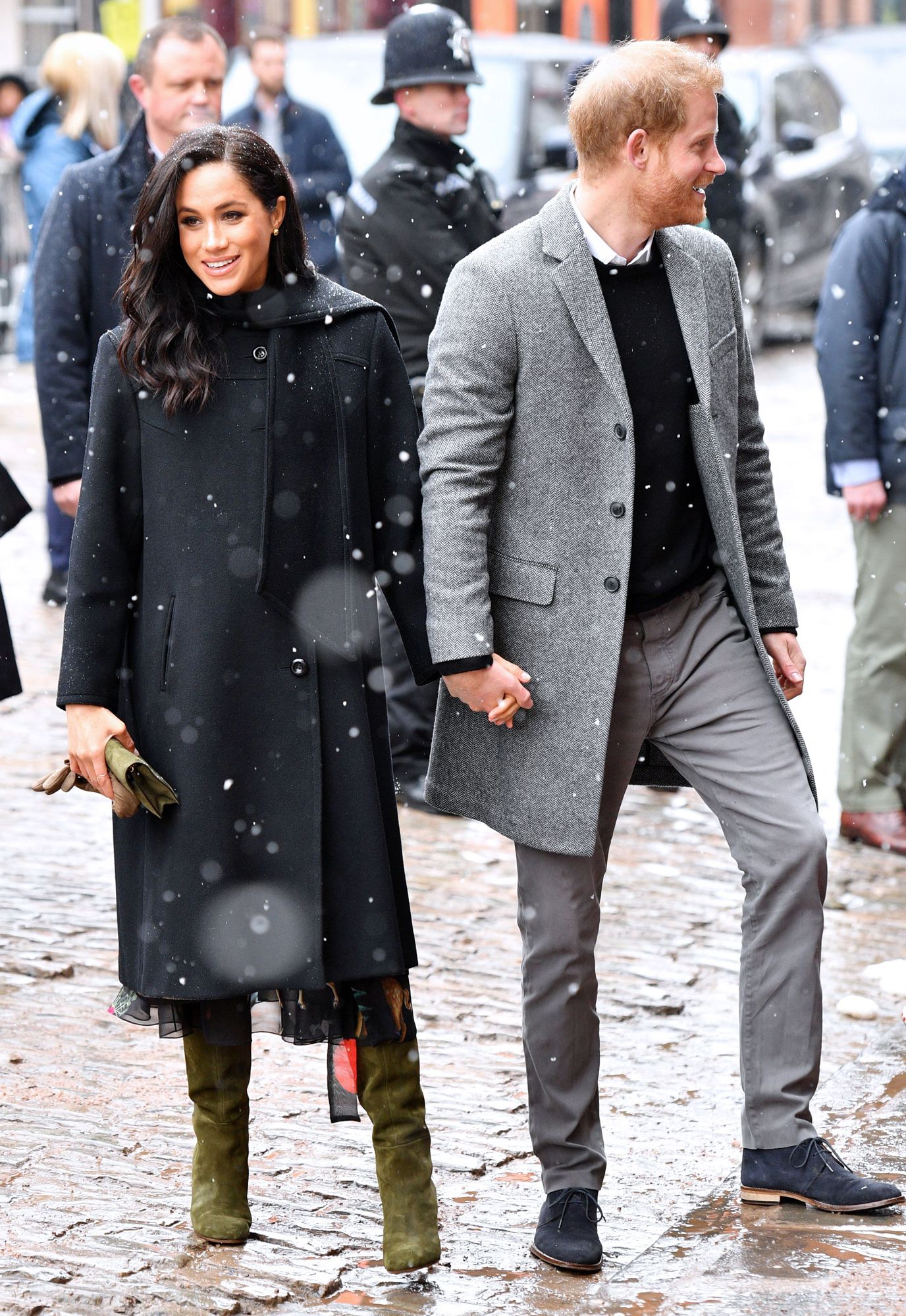 Meghan Markle hóa ra là cao thủ diện áo khoác dáng dài, xem mà học được 11 outfit để style sang như người Hoàng gia - Ảnh 11. Meghan Markle hóa ra là cao thủ diện áo khoác dáng dài, xem mà học được 11 outfit để style sang như người Hoàng gia - Ảnh 11.