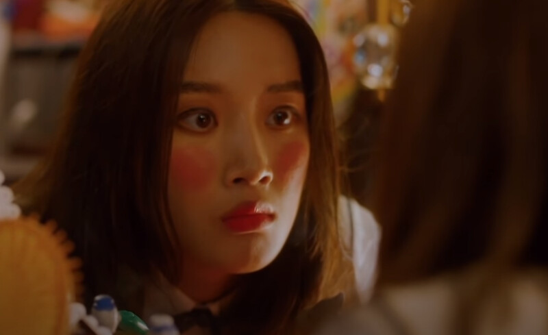 4 điều &quot;tối kị&quot; khi make up mà các nàng có thể học ngay từ phim Hàn: Đừng để năm mới đến mà mặt mũi vẫn nhem nhuốc phấn son - Ảnh 4.