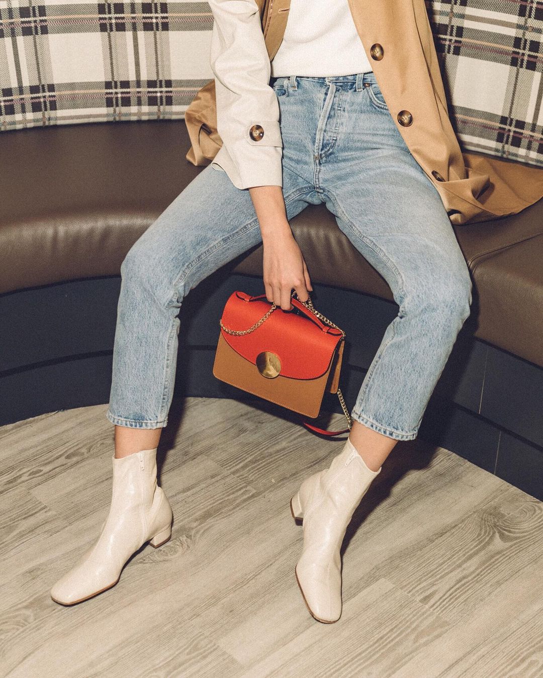 Mix & Phối - Chân ngắn, chân to hay vòng kiềng... tìm ngay công thức diện boots "tốt khoe xấu che", tôn dáng nhất cho đôi chân của chị em - chanvaydep.net 4 Mix & Phối - Chân ngắn, chân to hay vòng kiềng... tìm ngay công thức diện boots "tốt khoe xấu che", tôn dáng nhất cho đôi chân của chị em - chanvaydep.net 4