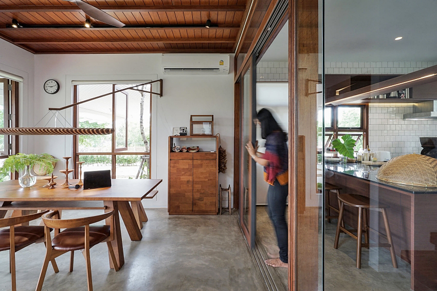 Căn nhà hai tầng đón nắng gió và cây xanh mang vẻ đẹp an yên giữa chốn thôn quê 201106spacestudiodesign7 1607162530829324840432 - Căn nhà hai tầng đón nắng gió và cây xanh mang vẻ đẹp an yên giữa chốn thôn quê