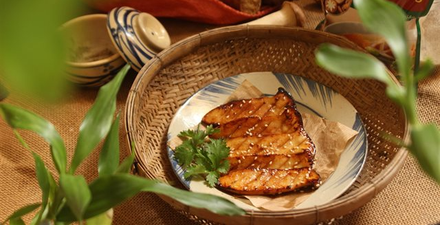 Mách chị em cách chế biến một loại nấm: Buồn miệng thì có thể ăn vặt, đói bụng thì ăn cùng với cơm, kiểu gì cũng ngon "bá cháy"! - Ảnh 1.